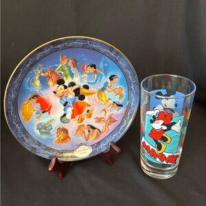 Disney Collectors Set “Once Upon A Kiss” & Mickey Minnie Glass Tumbler